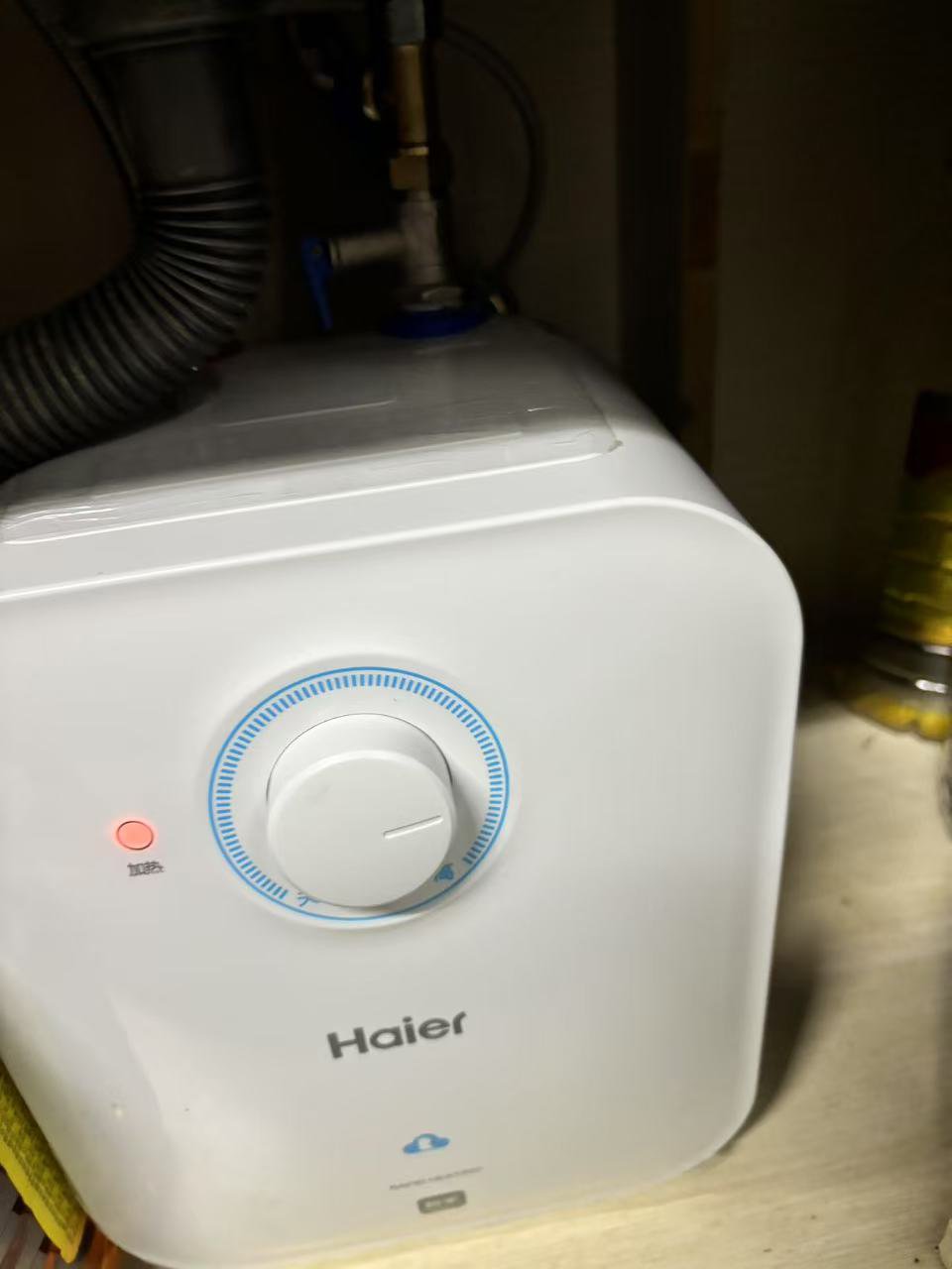 海尔(Haier)5升家用小厨宝EC5FA 一级能效 节能省电 长效保温 1750W速热 安全防电墙 21L大水量晒单图