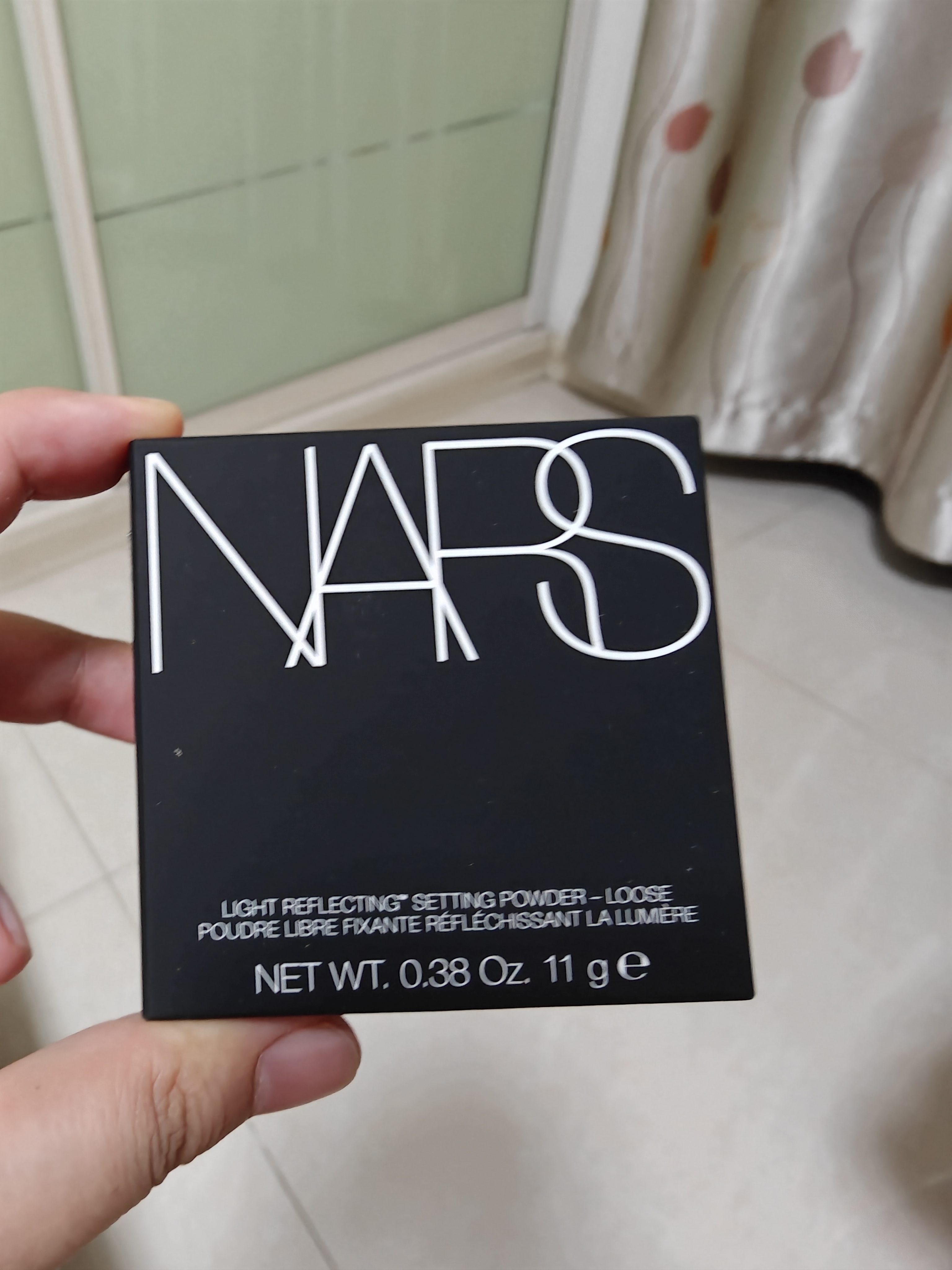 纳斯(NARS) 流光美肌轻透蜜粉 大白散粉11g 细腻控油 长效持妆吸去油光晒单图