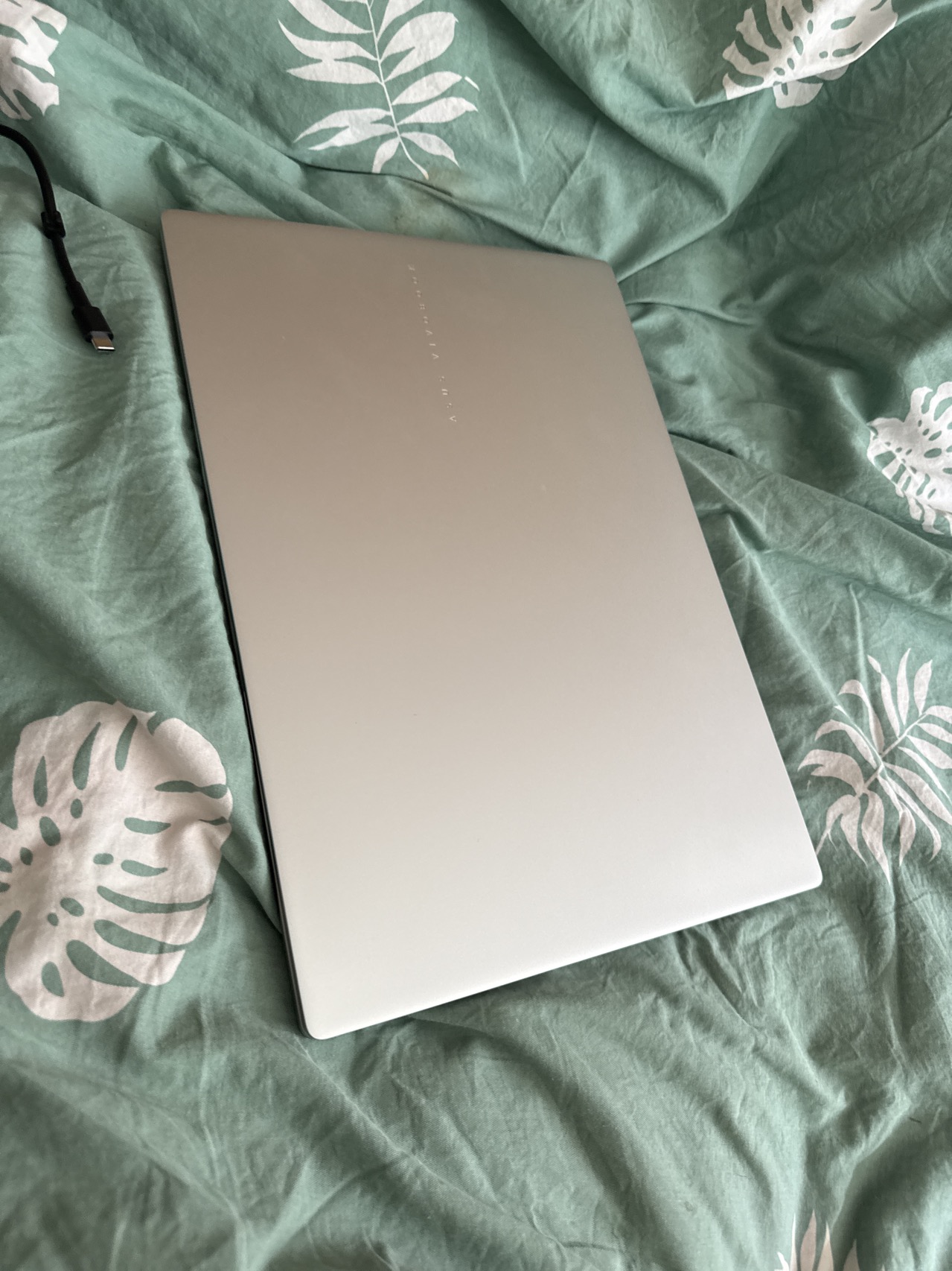 华硕(ASUS) 无畏Pro16 锐龙版 2025 2.5K 144Hz护眼屏长续航高性能AI轻薄笔记本电脑 R7-260 16G 1T晒单图