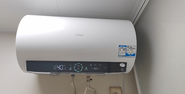 海尔(Haier)电热水器家用洗澡一级能效储水式智能电热水器速热大水量安全 锆金全瓷MC7 60L 3300W晒单图