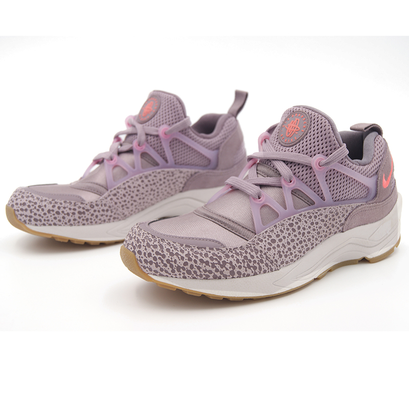 Nike Air Huarache Light 华莱士波点复古跑步鞋 819011-500