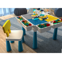 创意童 年拼装积 木多功能桌 配一张椅子 99颗积 木