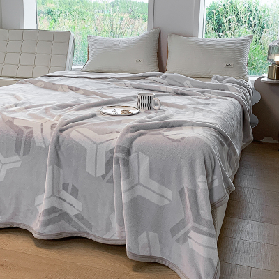 洁丽雅毛毯毛巾被夏季空调毯子法兰绒珊瑚绒毯午睡舒柔绒毯沙发毯