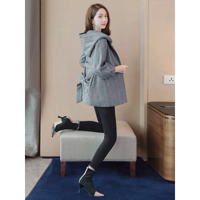 丝柏舍2019冬装女大衣时尚连帽修身显瘦灯笼袖毛呢外套S94B6207D