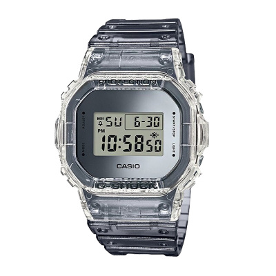 卡西欧(CASIO) G-SHOCK 时尚方形 DW-5600SK-1DR 石英男士运动腕表