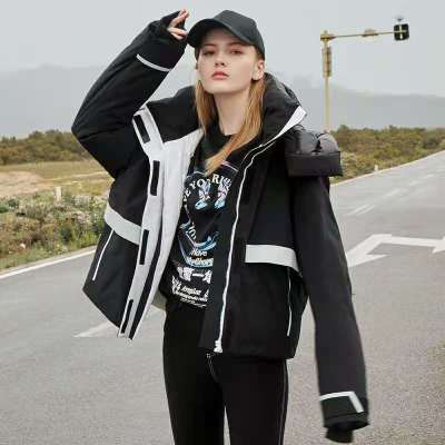 坦博尔2020年新款羽绒服女工装机能连帽韩版潮流外套