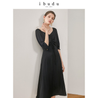 伊布都ibudu2020春季新款七分袖复古小黑裙连衣裙