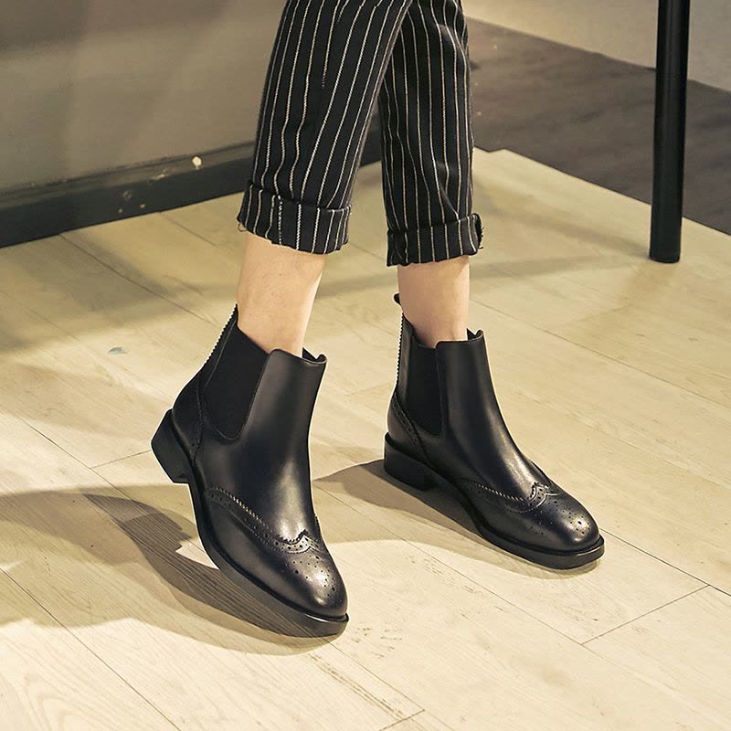 2017秋冬新款短靴经典切尔西靴头层牛皮低跟方跟圆头女靴图片