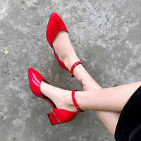 包头凉鞋女夏中跟2020新款红色性感高跟鞋一字带中空简约粗跟女鞋
