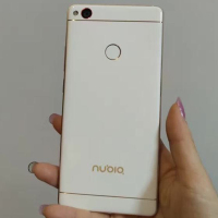 努比亚(nubia) Z11无边框 6GB+64GB 白金 移动4G联通4G电信4G全网通4G手机