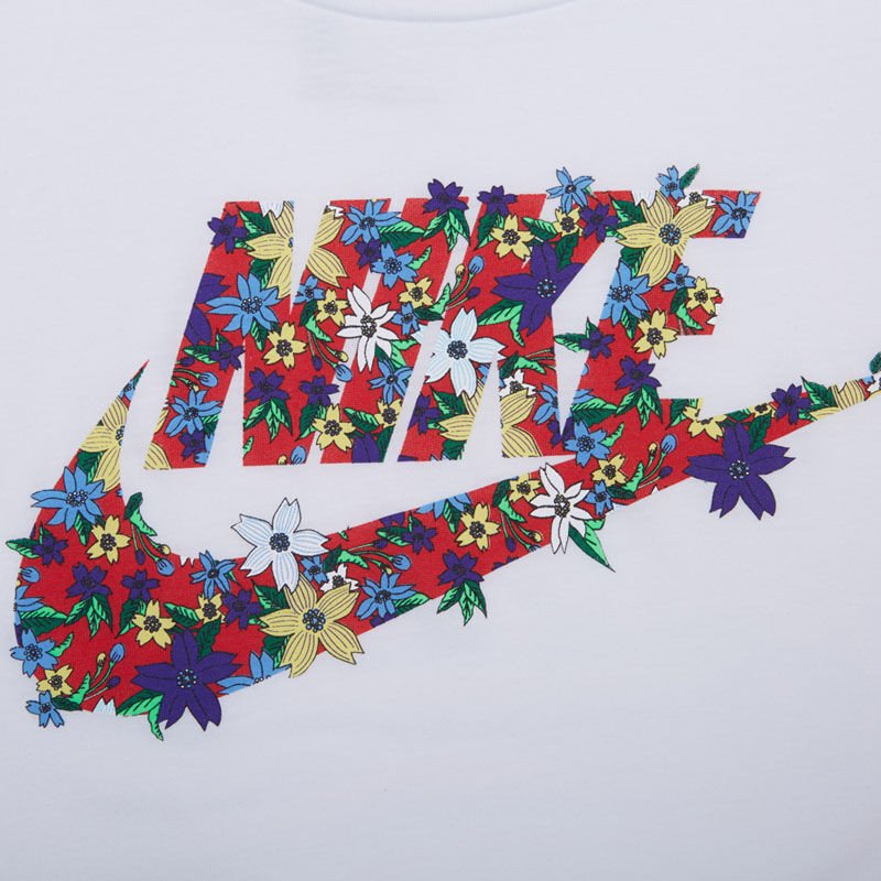 耐克Nike 女装 2015夏新款 针织运动休闲短袖T恤 718611