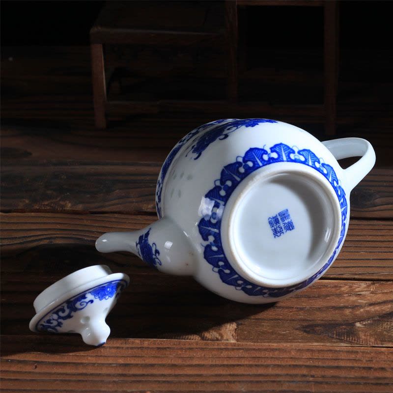景德镇青花玲珑陶瓷茶壶750ml 牡丹花釉下彩茶壶图片