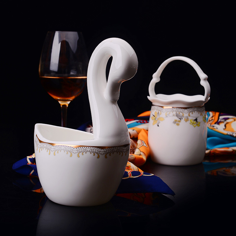 瓷物语碗碟套装家用欧式陶瓷碗盘碗筷结婚中式盘子碗骨瓷餐具整套