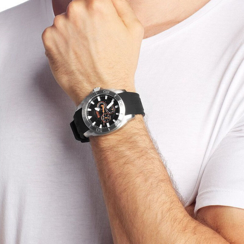雨果博斯(HUGO BOSS)手表 时尚瑞士品牌橡胶表带圆盘三眼石英表 男 1512950