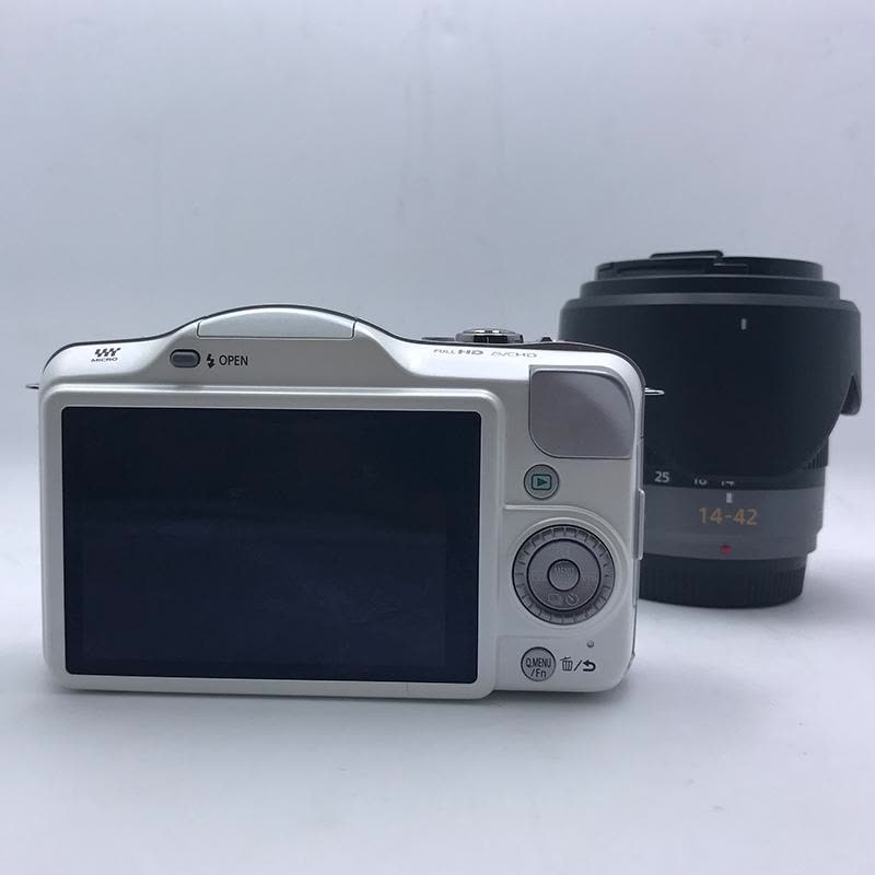 【二手9成新】Panasonic DMC-GF3双镜头套机 （14/2.5 14mm-42mm）图片