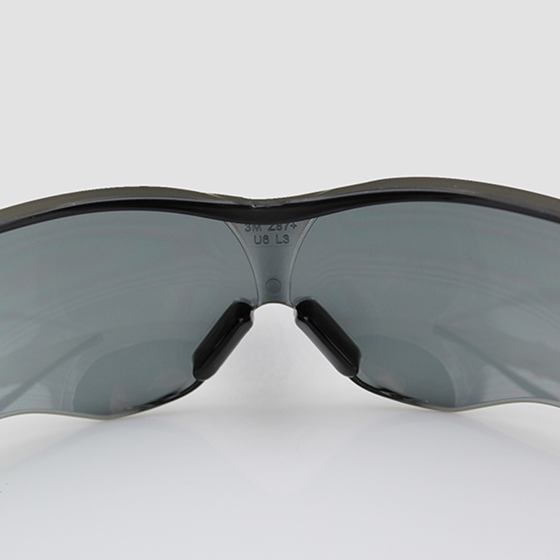 3M10435护目镜 骑行摩托车风镜 开车防尘防风沙墨镜 强光防紫外线防护眼镜