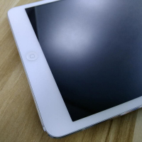 【二手9成新】Apple iPad mini 1平板电脑 银色 16G Wifi