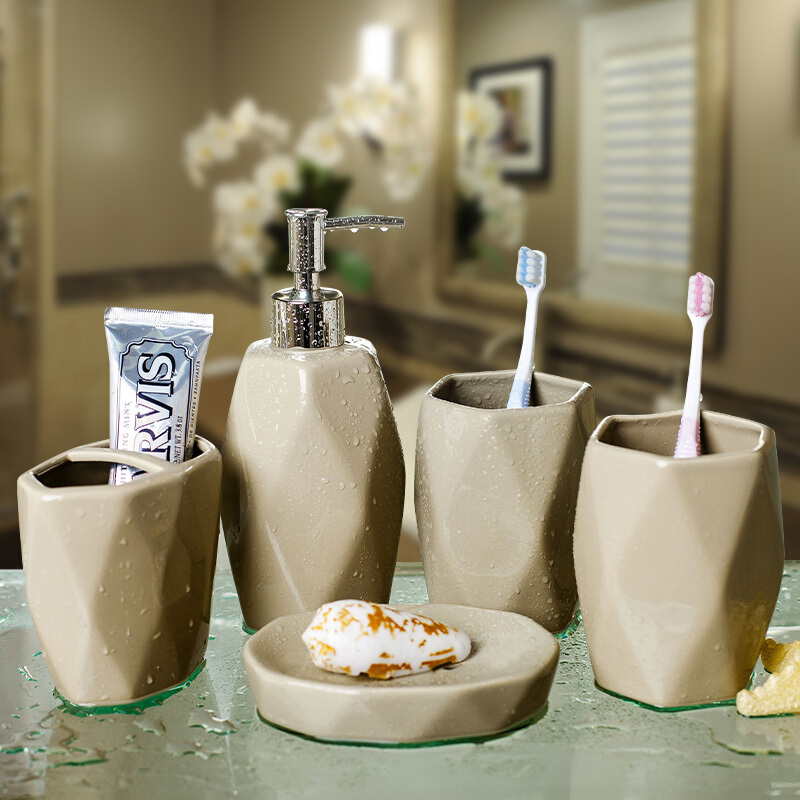 欧式卫浴五件套陶瓷简约漱口杯牙刷杯洗漱套装创意新婚礼物礼品都市诱惑