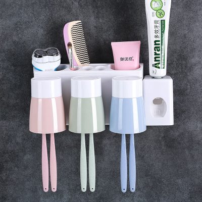 卫生间吸壁式牙刷架CIAA壁挂洗漱架牙刷筒牙刷杯牙刷置物架套装收纳架 三口洗漱杯带挤牙膏器款