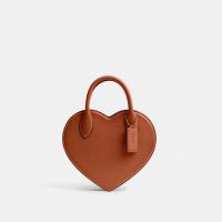 蔻驰(COACH)女包Heart Bag In Regenerative Leather心形包斜挎包单肩包个性潮流百搭