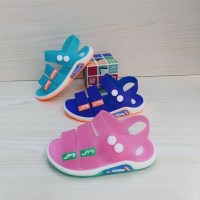 HKCP夏季新款儿童凉鞋宝宝学步男女童防水防滑软底果冻沙滩鞋水晶鞋