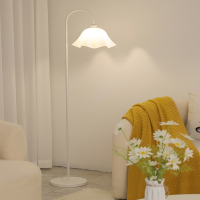 古达奶油风落地灯简约现代创意花朵客厅卧室床头灯北欧网红立式台灯具