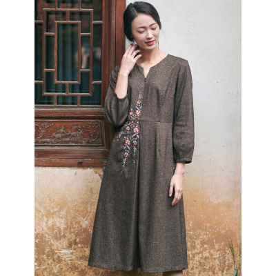 布符原创设计秋冬款羊毛刺绣气质复古中国风合体连衣裙女