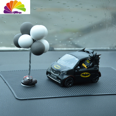 舒适主义蝙蝠侠汽车摆件创意模型中控台个性男车内装饰个性车载动漫卡通 蝙蝠侠smart+灰色气球+蝙蝠侠