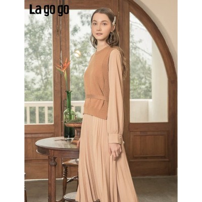 拉谷谷(Lagogo)2020春雪纺百褶裙连衣裙两件套