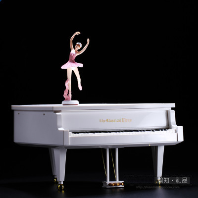 正品豪华三角钢琴音乐盒 跳舞芭蕾女孩旋转小天鹅八音盒创意 三维工匠 两只小天鹅可接手机MP3电脑