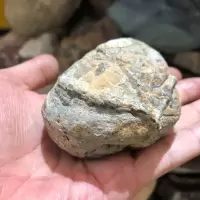 [云南山玉 ]国潮玛瑙天然原石手把件奇石摆件非翡翠冰糯种玉石 玛瑙原石[100克-200克]