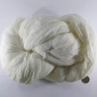 彩色涤纶开司米细毛线围巾线手工编织玩具帽子制衣材料0.5斤 乳白色，仿羊绒 22元1捆约0.5斤