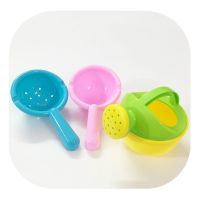 儿童戏水沙滩玩具宝宝浴室游泳馆洗澡亲子婴幼儿花洒勺子喷水玩具 绿黄色洒水壶+粉勺子送蓝色漏水勺