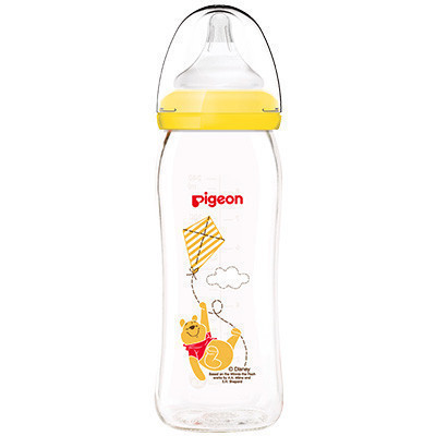 贝亲Disney宽口径玻璃奶瓶240ml配M奶嘴(维尼-飞翔)AA156