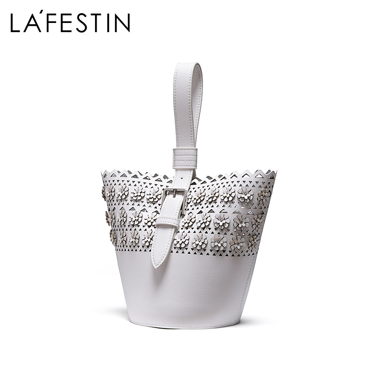 拉菲斯汀2018新款欧美风立体花朵镂空水桶包斜跨女包菜篮子手提包
