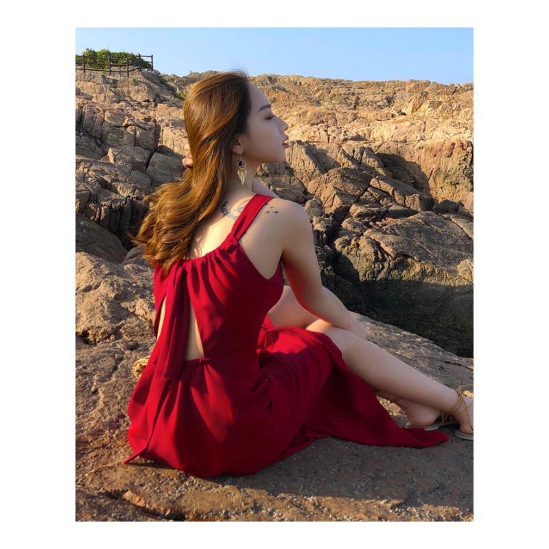 度假沙滩裙女夏2018新款波西米亚长裙性感露背带裙子红色连衣裙