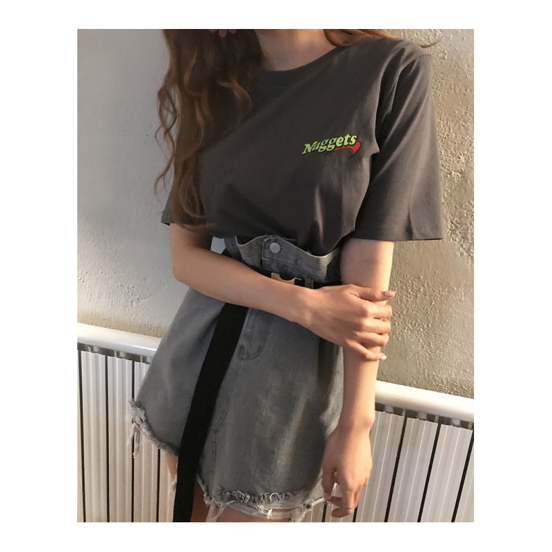2018夏季时尚潮流chic鬼马系刺绣字母T恤+A型磨边破洞半身裙套装