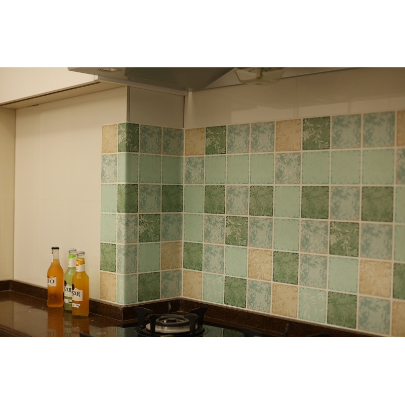 厨房防油贴纸瓷砖翻新柜灶台用自粘墙贴铝箔纸耐高温加厚防水墙贴