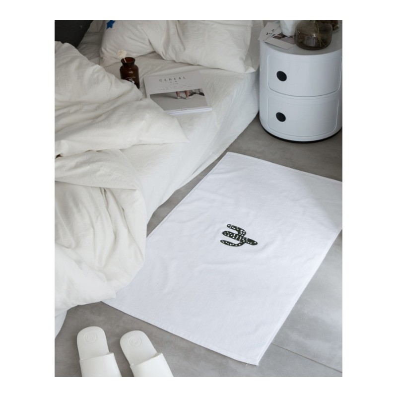 M5北欧风加厚纯棉地巾酒店卫生间浴室吸水防滑地垫毛巾刺绣垫