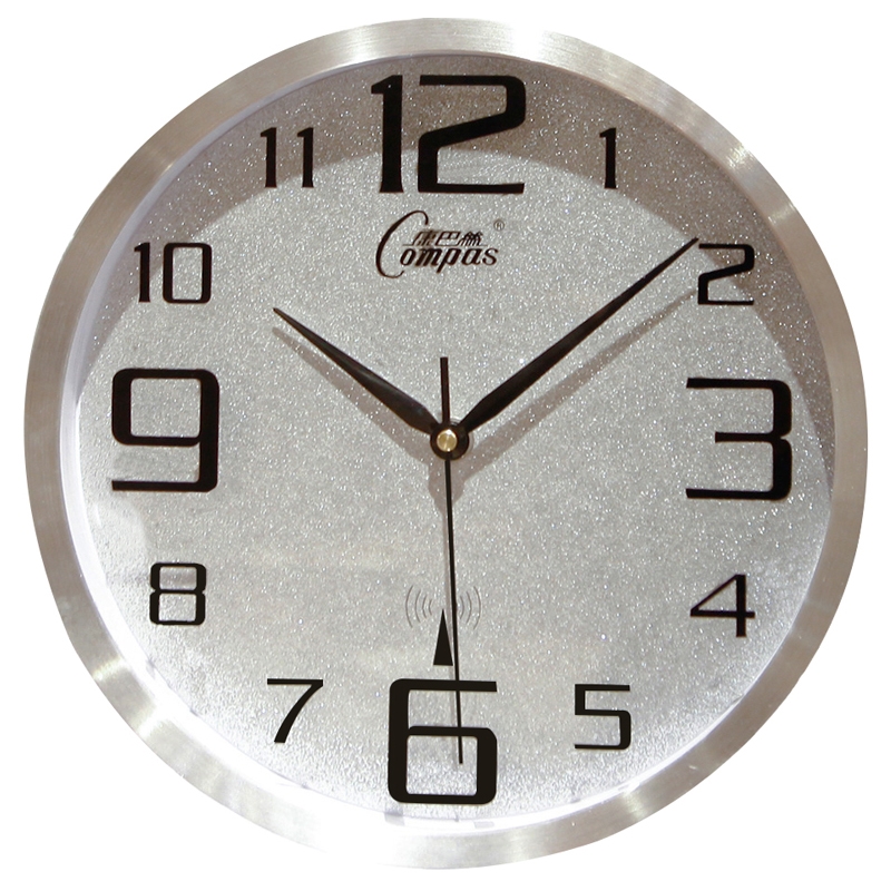 康巴丝(Compas) 欧式钟表挂钟客厅时尚创意大挂表现代电子时钟电波钟表 12英寸(直径30.5厘米) 炫彩银 抖音