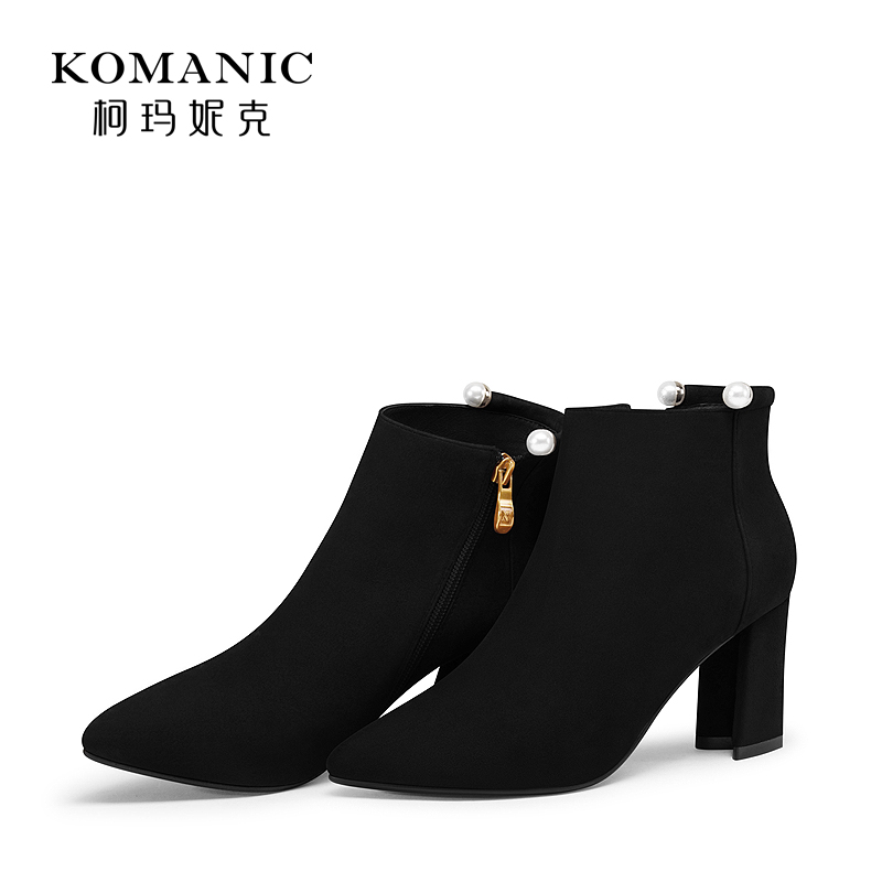 柯玛妮克 冬季新款高跟女靴 绒面羊皮短靴女粗跟尖头加绒靴子