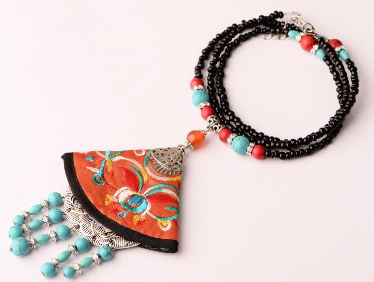 彩丽馆云南民族风饰品配饰波西米亚毛衣链女彝族刺绣夸张长款项链CL126送女朋友老婆生日礼物 彩丽馆吊坠\/项链【价格 图片 品牌 报价】-苏宁易购曼蓝专营店