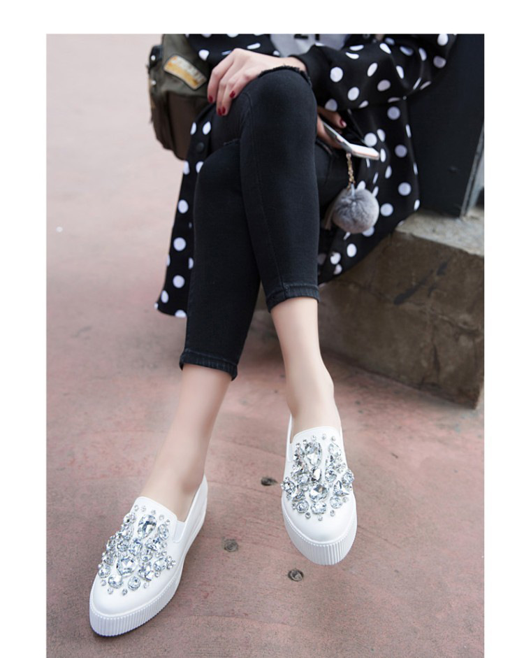 欧洲站2017英伦水钻尖头厚底乐福鞋女平底套