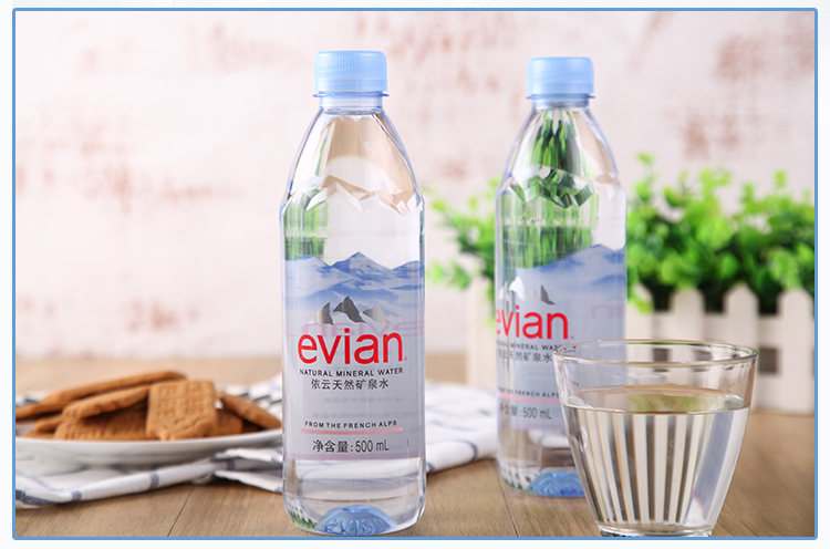 依云evian天然矿泉水500ml24瓶新包装法国进口