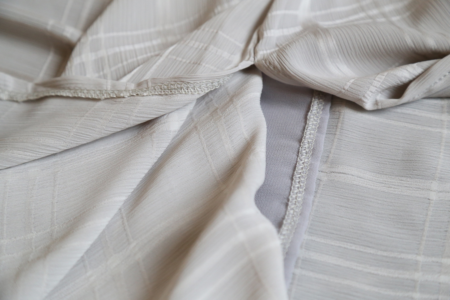 纪尼诗女装2017新款甜美纯色喇叭袖长裙小清