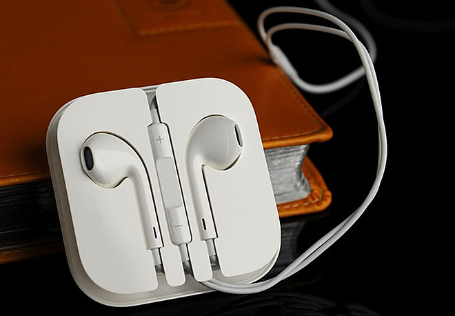 苹果5+原配耳机