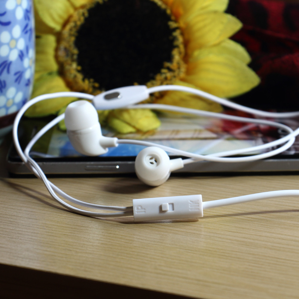 请教大家一点事情。 耳机3.5mm的插头坏了 怎