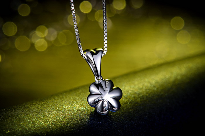 Zocai\/佐卡伊 白18k金 樱花钻石吊坠 结婚吊坠