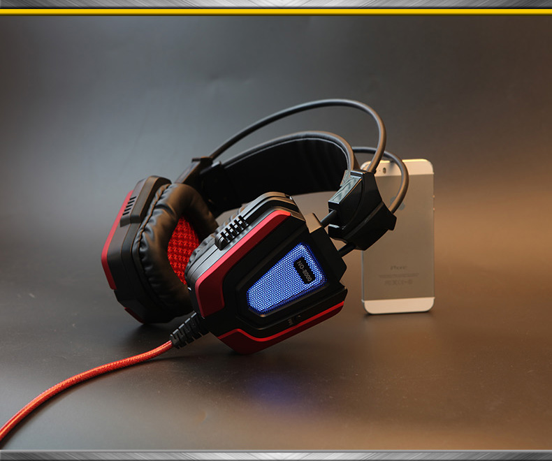 狼博旺NO-8000头戴式电脑游戏耳机 台式笔记本带麦话筒耳机 发光震动重低音电竞游戏专用耳机（白蓝）