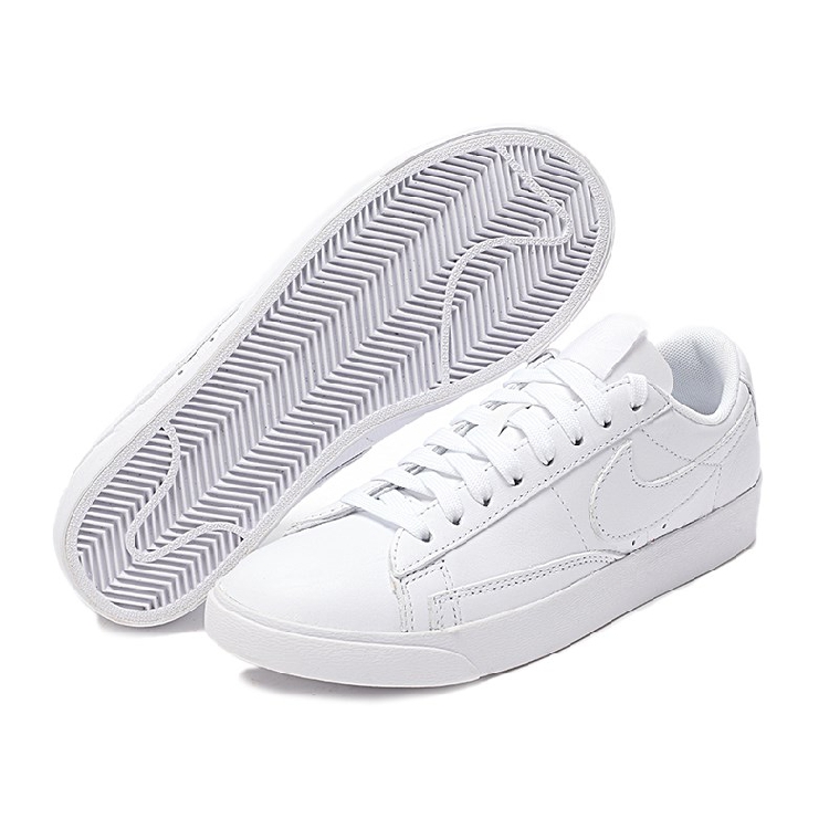 耐克(nike) 类别:板鞋/休闲鞋 吊牌价:1000 适用人群:女士 适用季节